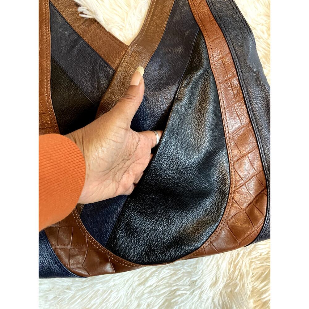T Tahari Black Leather Hobo Bag with Brown Handles - Picture 5 of 10